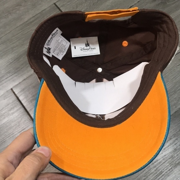 Disney Parks NWT Donald, Oswald, Grumpy, & Mickey Character Beer Label Cap - Picture 8 of 10